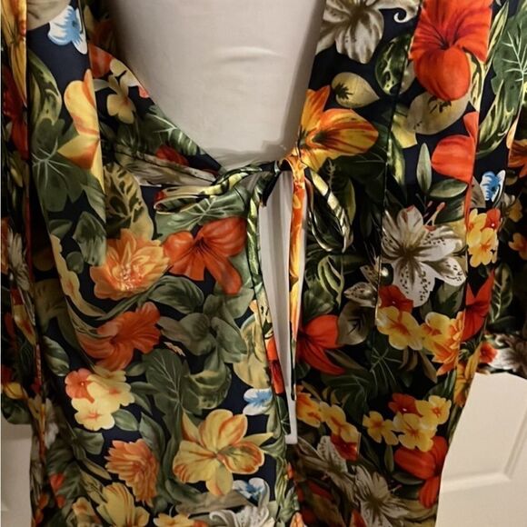 Michelle Louise Silky Floral Bathrobe Belted Vibrant Fall Colors - Picture 8 of 8